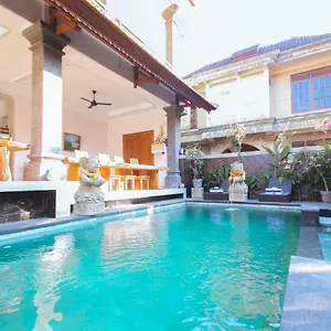 Satya House Pensión